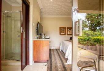 The Victoria Falls Deluxe Suites has Balcony rooms