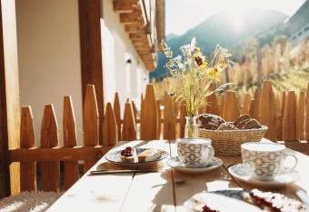 Lagar Apartement Stamer Hans has Balcony rooms