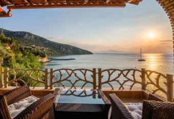 Nerea adorable 2 bedroom Vacation home with patio has Balcony rooms