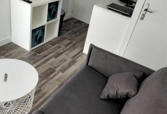 Pour nous has Balcony rooms