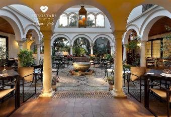 Eurostars Conquistador allows 18 year olds to book a room