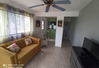 Spacious 2 Bed Apartment + Stunning Roof Terrace allows 18 year olds to book a room