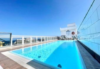 Estudio PP sin balcon, con Wifi gratis, centrico, piscina en Puerto de la Cruz allows 18 year olds to book a room