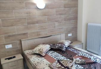 G C M 1 ROOMS kentro k parking has Balcony rooms