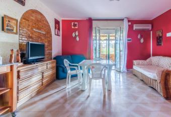 Casavacanza immersa nel verde has Balcony rooms