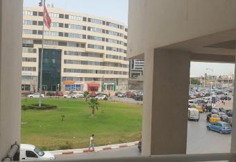 Le Palace Clinique Jasmin Carthgene Pasteur allows 18 year olds to book a room