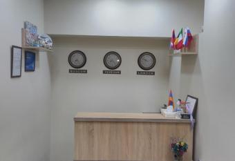 Metro Hostel allows 18 year olds to book a room