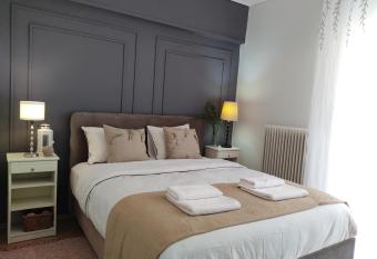 Orion - Charming 1-bedroom condo at convenient location. has Balcony rooms