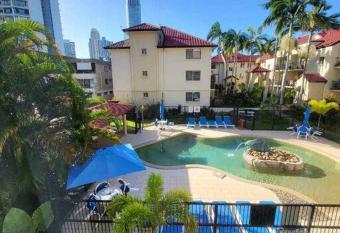 3 Bedroom Central Surfers Paradise Apartment has Balcony rooms