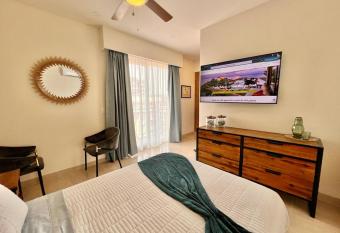 Loft in Bucerias Golden Zone, one block from beach has rooms with a private hot tub