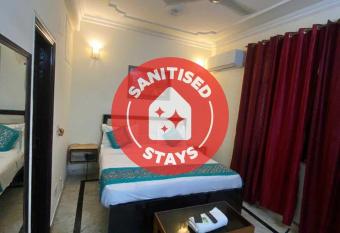 OYO Flagship 93614 Csk Residency allows 18 year olds to book a room