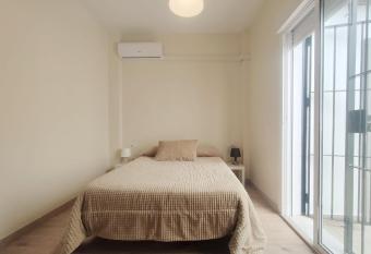 La Toneler  a has Balcony rooms