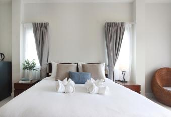 The Langstan Suites allows 18 year olds to book a room