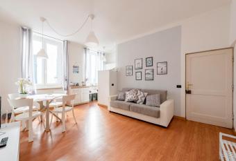 Mazzini 12 allows 18 year olds to book a room