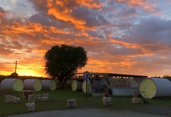 R  hrencamp Sch  ten/Apolda has Balcony rooms
