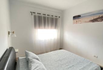 APARTAMENTO EN LOS CRISTIANOS - FREE WIFI allows 18 year olds to book a room