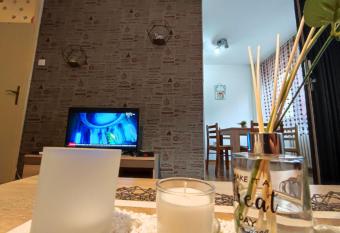 Banjica 2 allows 18 year olds to book a room