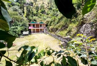 Snow drop home Shimla has Balcony rooms