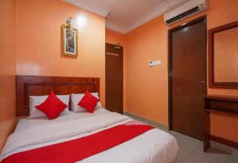 Bercam Times Inn Hotel allows 18 year olds to book a room