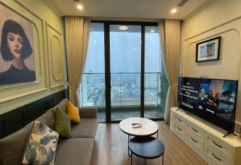 Lilyhome - Vinhomes Skylake allows 18 year olds to book a room