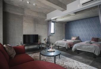 La luna has Balcony rooms