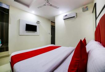Hotel Arjun Deluxe Guest House has Balcony rooms
