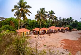 The Seventh Heaven Resort and Ocean Stays allows 18 year olds to book a room