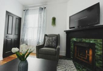 Lovely 2BR w Office space - KING BED & ALEXA has Balcony rooms