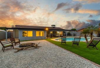 The Glade Luxury Home for Sun and Fun has Balcony rooms