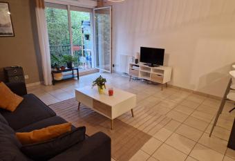 Le Cr  te has Balcony rooms