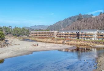 The Bullpen has Balcony rooms