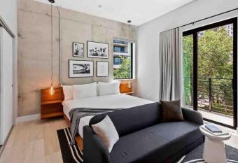 Pretty Rola 301 Zen Style Apt w King Bed Easy Beach Access has Balcony rooms