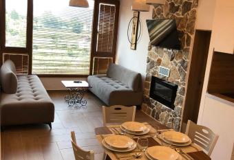 Vila Emante has Balcony rooms