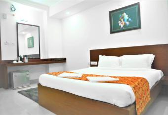 Harekrishna Hotel & Restaurant allows 18 year olds to book a room