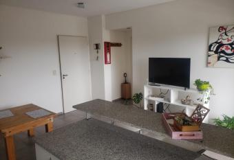 Departamento c  modo, luminoso con excelente vista. allows 18 year olds to book a room