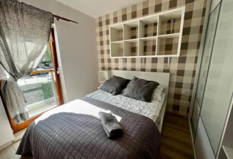 Heweliusza Street has Balcony rooms