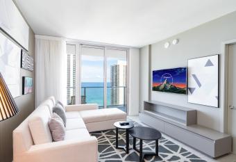 Hyde Beach House by Cielo Stays allows 18 year olds to book a room