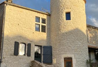 Chambre d   h  te dans maison de charme allows 18 year olds to book a room