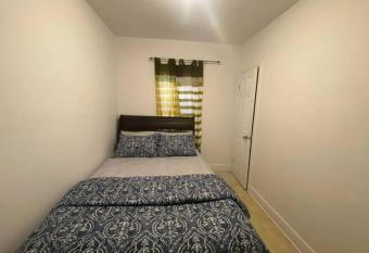 Lovely 3 bedroom unit near Downtown Montreal has Balcony rooms