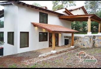 Caba  a CH by caba  as Bellavista has rooms with a private hot tub