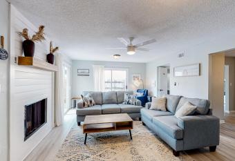 Sugar Reef Cottage-356 Billfish unit #1 has Balcony rooms