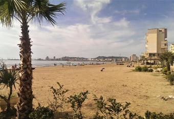 Joli Apartement Plazhi i Durresit allows 18 year olds to book a room