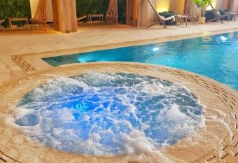 PLAVA ZVEZDA Titova vila Zlatibor allows 18 year olds to book a room