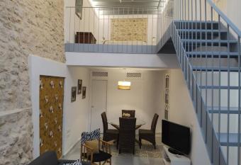   tico Plaza 9 by casitasconencantoes has Balcony rooms