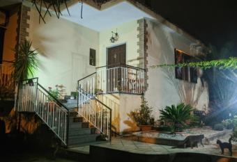 Villa Giulia al Vesuvio has Balcony rooms