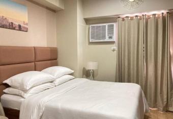 11F Migas Haven @ Sunvida Tower across SM City allows 18 year olds to book a room