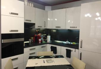 Lovely Sofia apartment Katerina with free parking allows 18 year olds to book a room