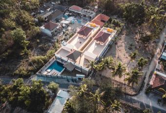 Cempaka Homestay has Balcony rooms