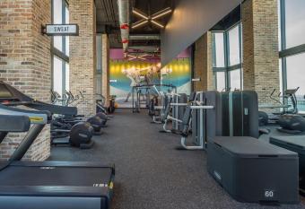 DCS - X Miami allows 18 year olds to book a room