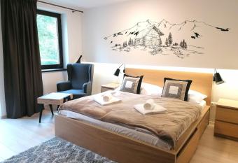 Penzi  n ** Kolk  re   has Balcony rooms